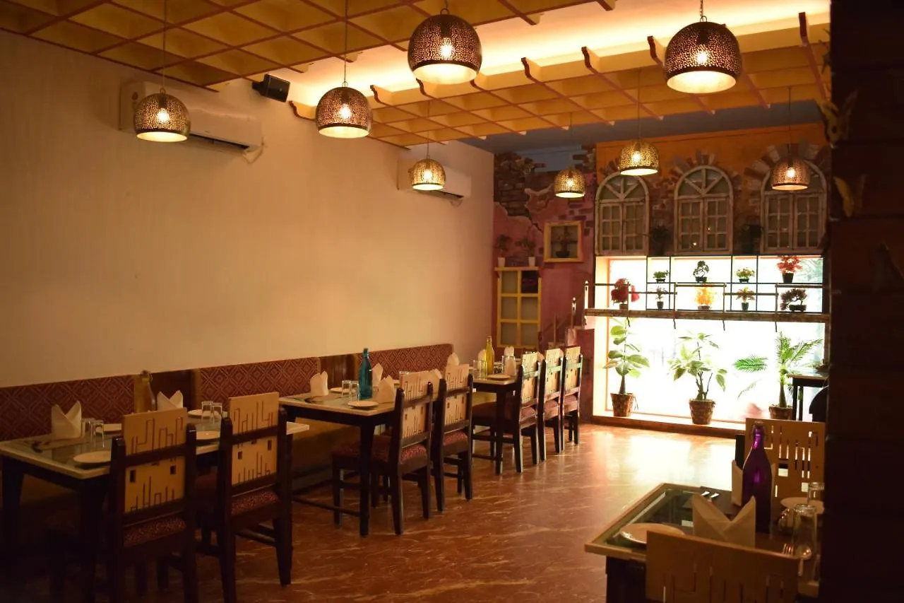 Hotel Hari Vilaas Varanasi Guest house